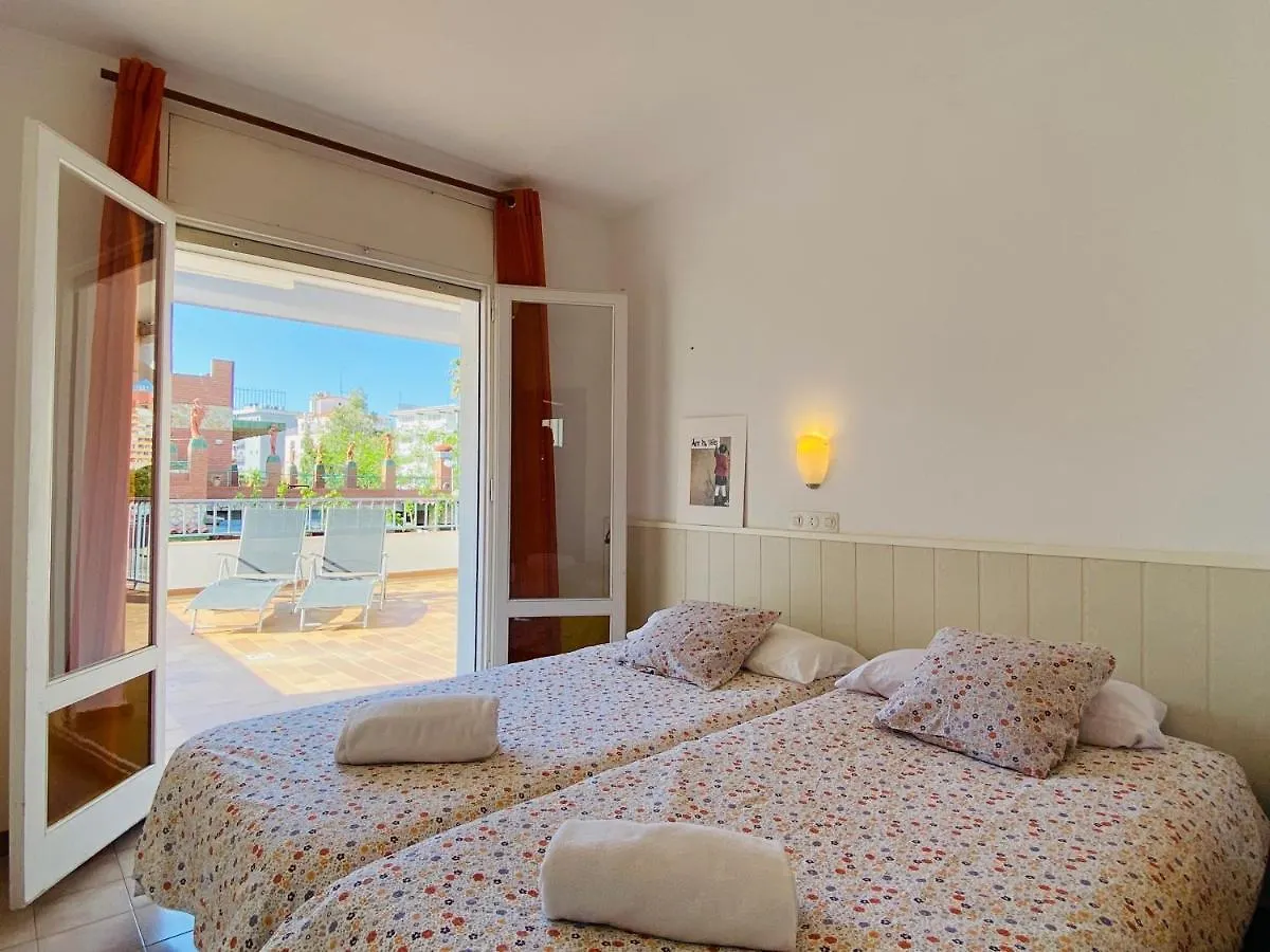 Apartamentos Aquarium Rosas